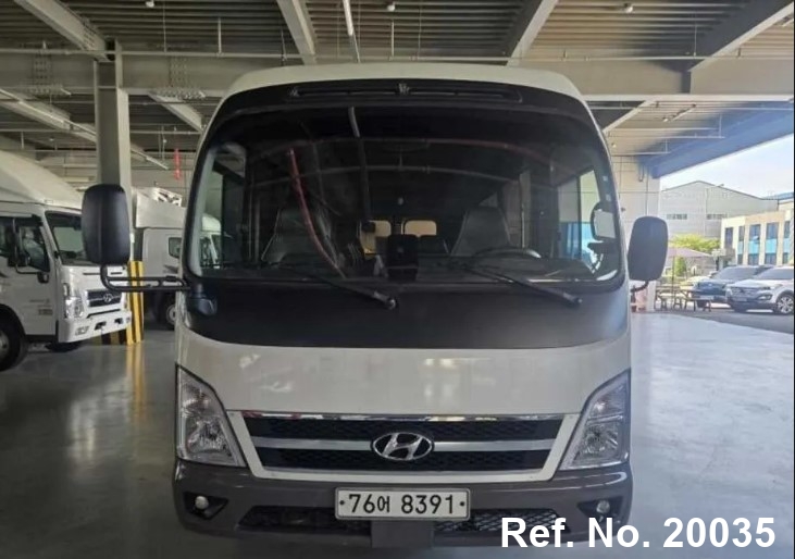  Hyundai / New County Stock No. 20035